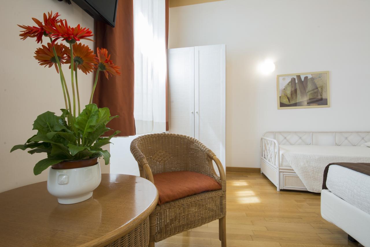 Piazza Paradiso Accommodation Siena Dış mekan fotoğraf