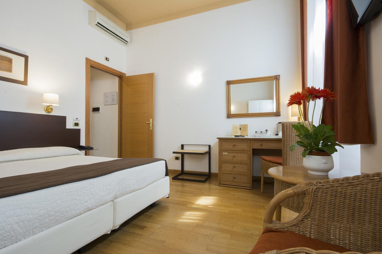 Piazza Paradiso Accommodation Siena Dış mekan fotoğraf